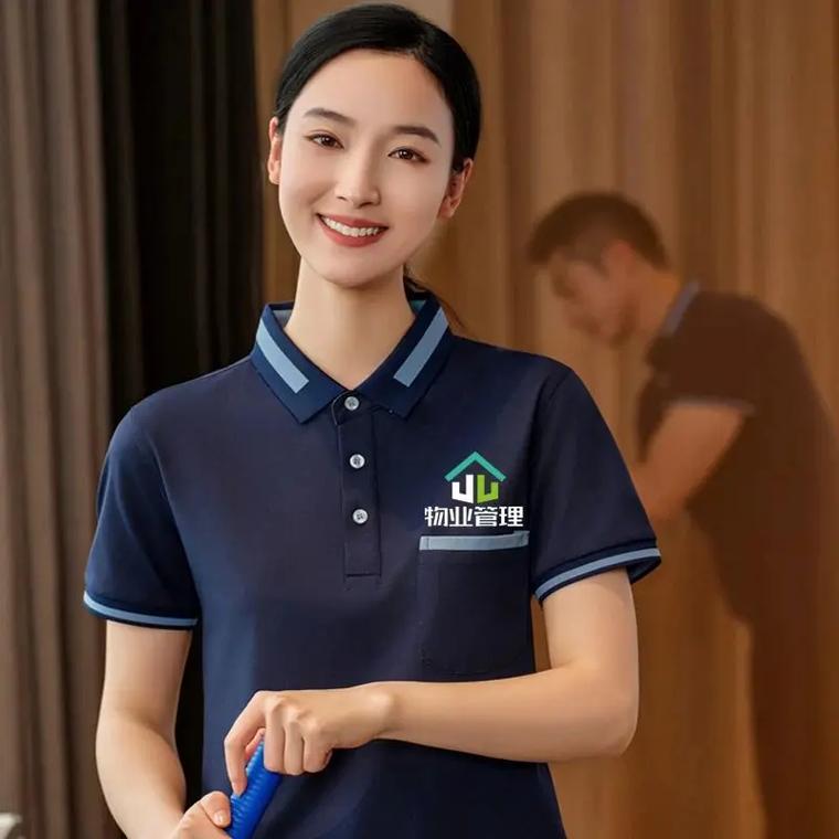 短袖保潔工作服定制 為酒店物業(yè)管理打造專業(yè)與舒適兼具的工裝