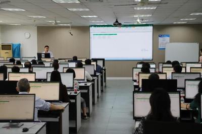 江財新聞 我校開展Office辦公軟件培訓(xùn)活動，助力提升計算機(jī)軟件數(shù)據(jù)處理服務(wù)能力